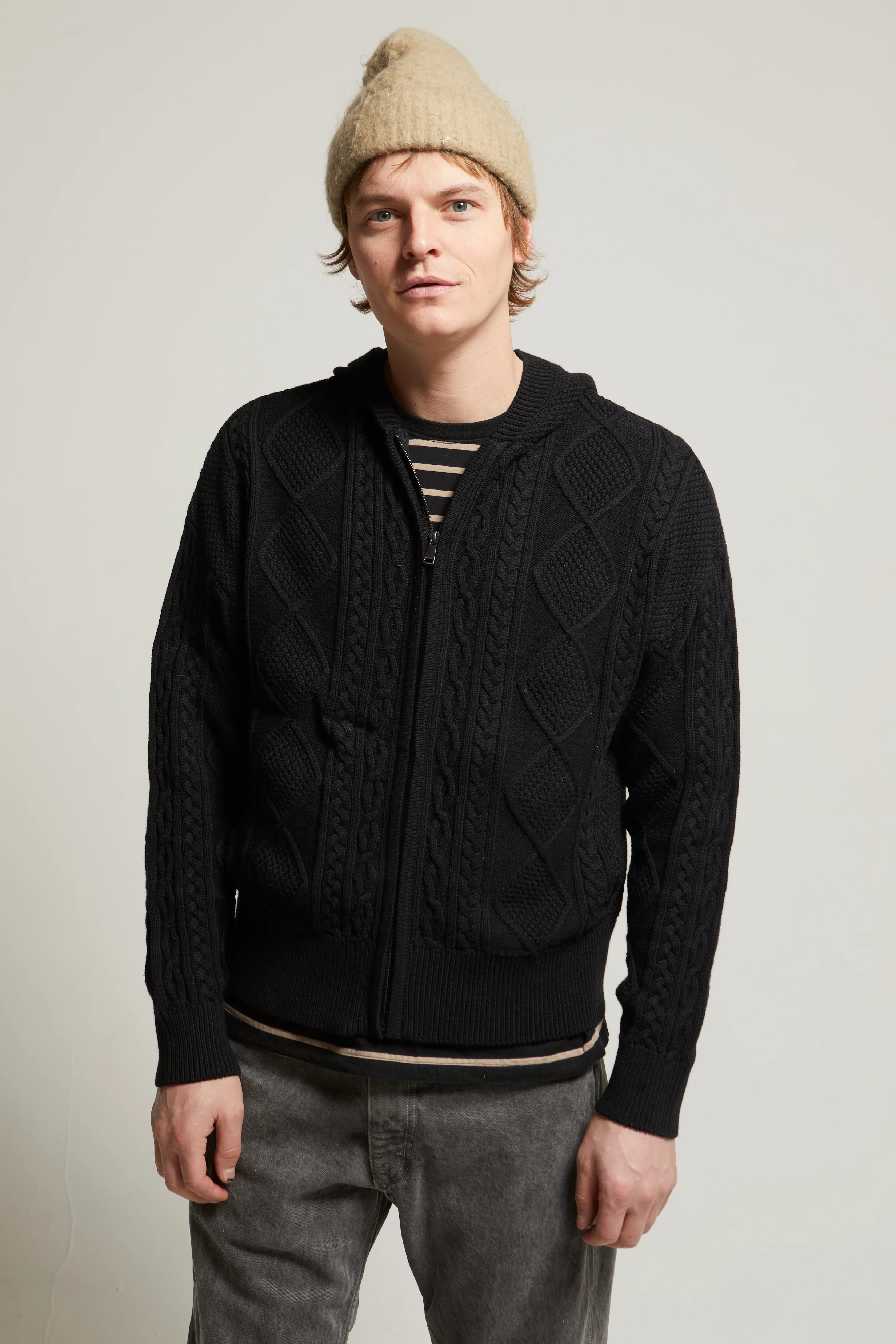 Liam Cotton-Cashmere Zip-Up Cable Sweater - Image 8