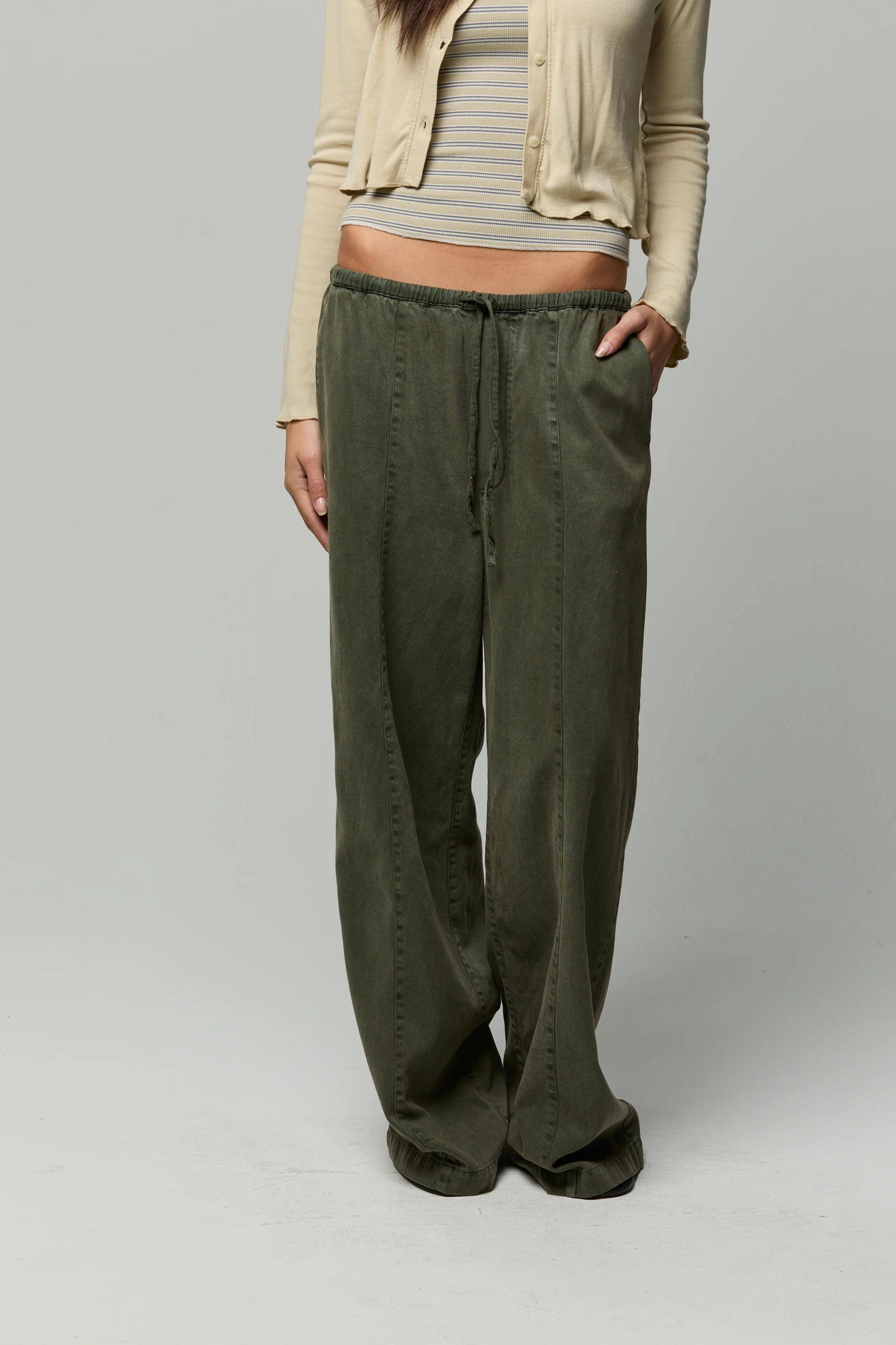 Bonnie Pant - Image 6