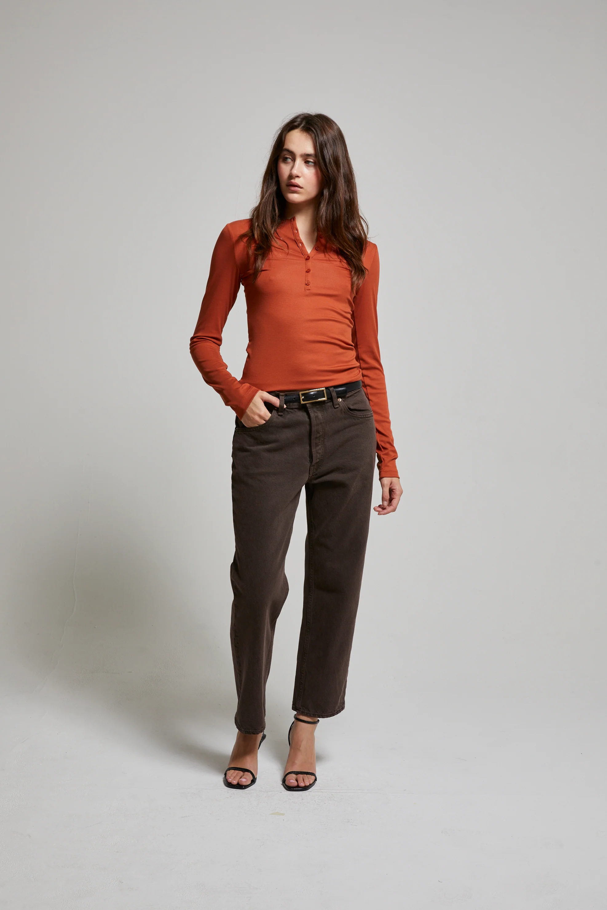 Harlow Henley - Image 5