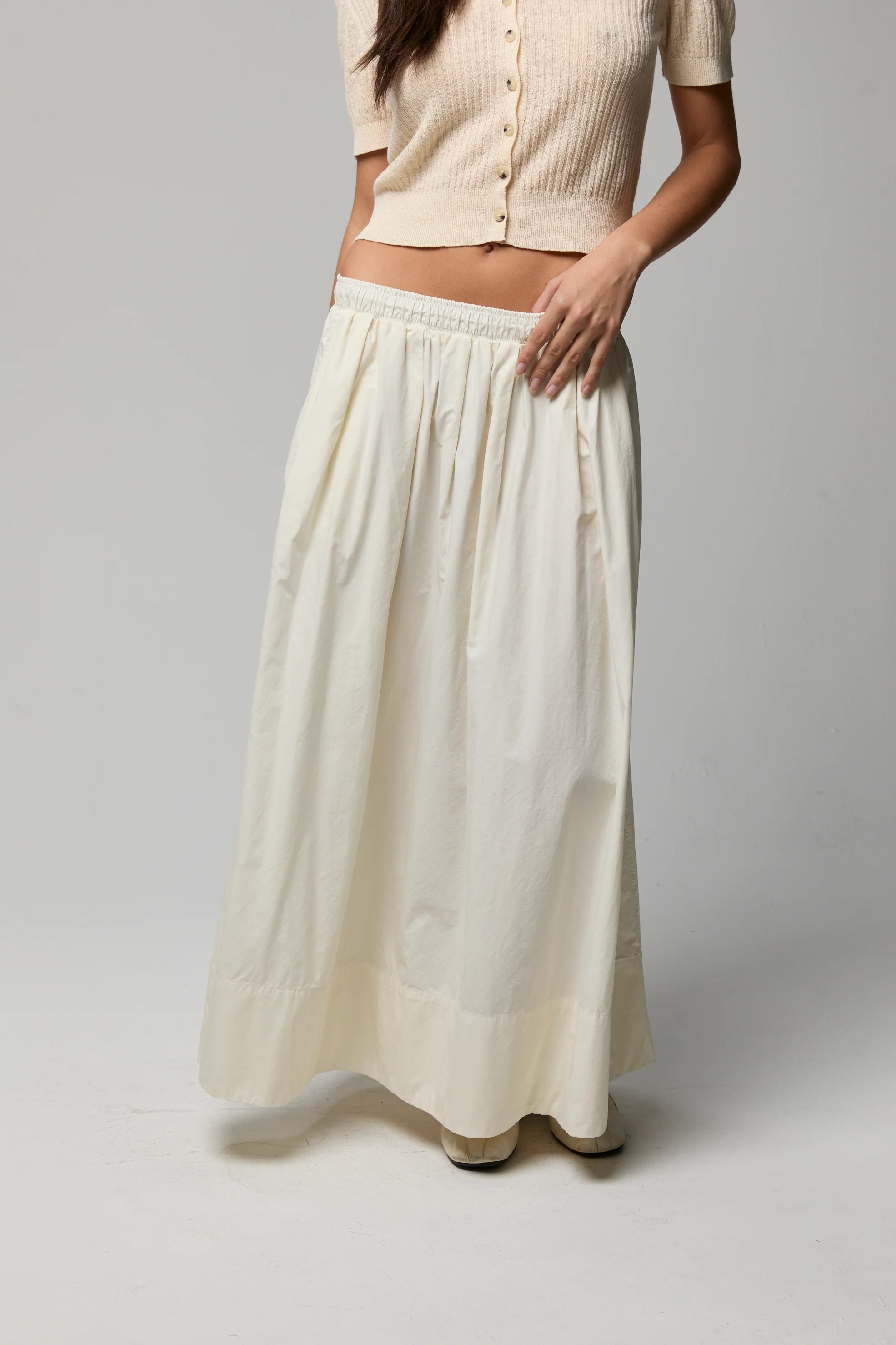 Kate Poplin Pleated Skirt - Image 21